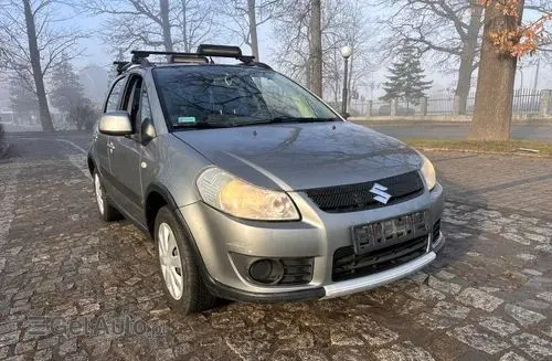 SUZUKI SX4 