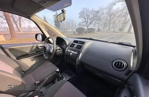 SUZUKI SX4 