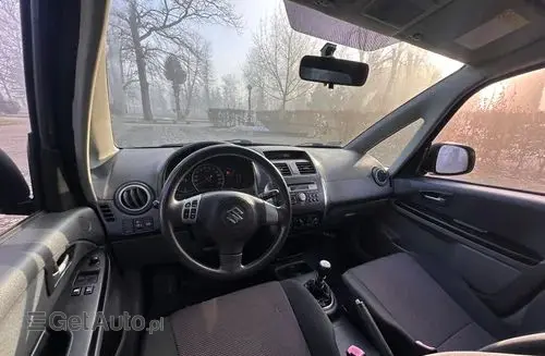 SUZUKI SX4 
