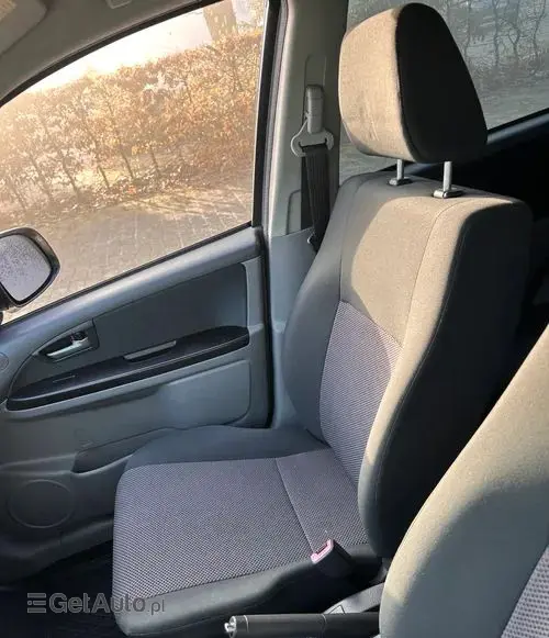 SUZUKI SX4 
