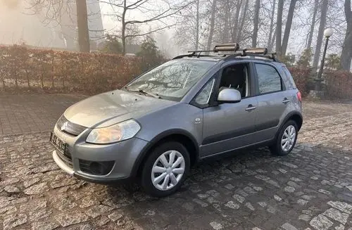 SUZUKI SX4 