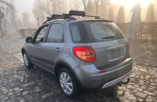 SUZUKI SX4 