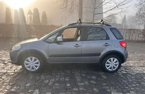 SUZUKI SX4 