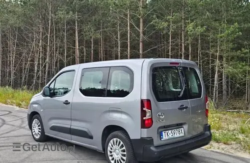 TOYOTA Proace 