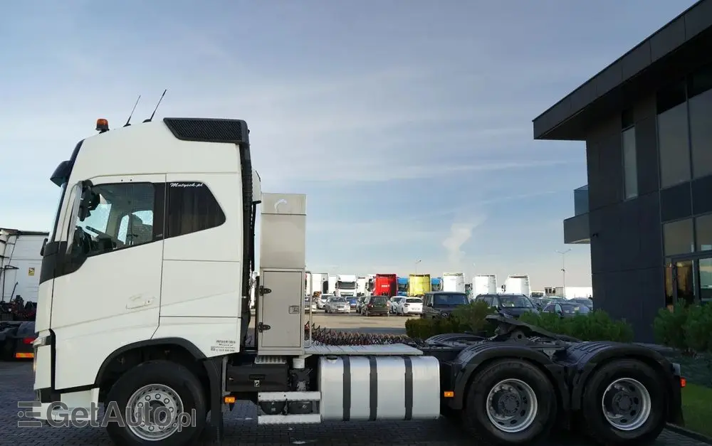 VOLVO FH 16 / 660 / 6x4 / DMC: 180.000 KG !! / RETARDER / EURO 6 / KLIMA POSTOJOWA / 