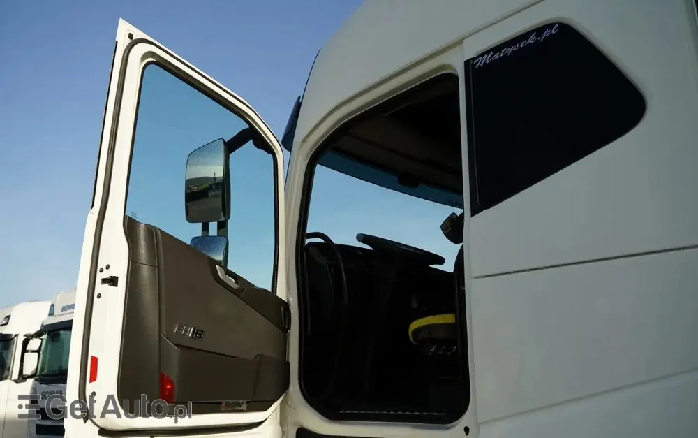 VOLVO FH 16 / 660 / 6x4 / DMC: 180.000 KG !! / RETARDER / EURO 6 / KLIMA POSTOJOWA / 