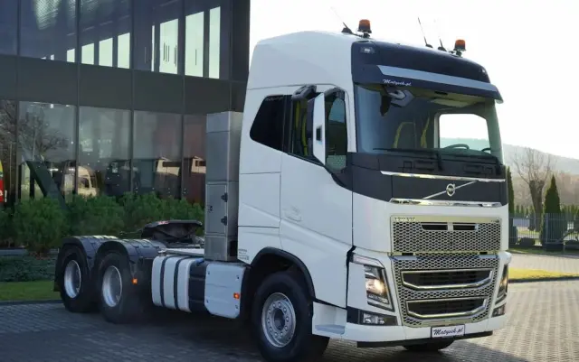 VOLVO FH 16 / 660 / 6x4 / DMC: 180.000 KG !! / RETARDER / EURO 6 / KLIMA POSTOJOWA / 