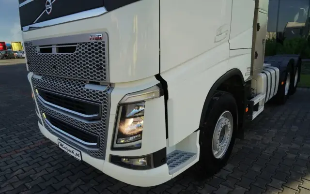 VOLVO FH 16 / 660 / 6x4 / DMC: 180.000 KG !! / RETARDER / EURO 6 / KLIMA POSTOJOWA / 