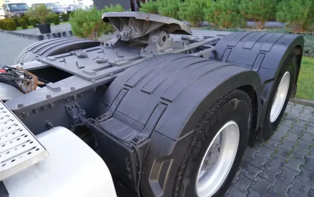 VOLVO FH 16 / 660 / 6x4 / DMC: 180.000 KG !! / RETARDER / EURO 6 / KLIMA POSTOJOWA / 