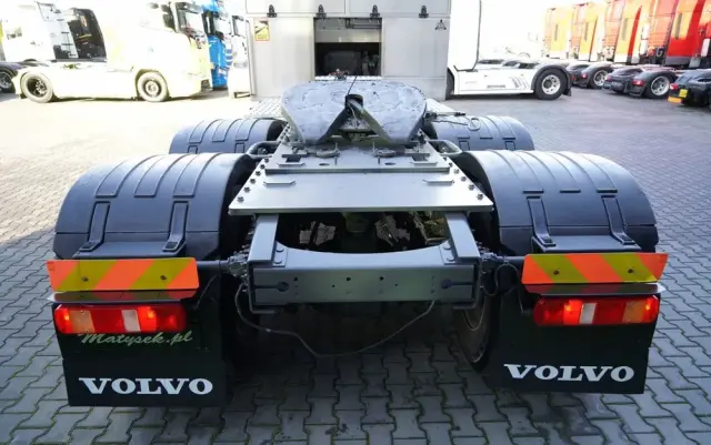 VOLVO FH 16 / 660 / 6x4 / DMC: 180.000 KG !! / RETARDER / EURO 6 / KLIMA POSTOJOWA / 