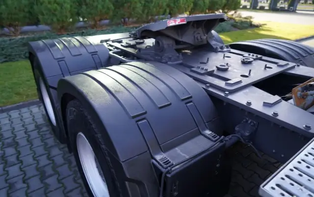 VOLVO FH 16 / 660 / 6x4 / DMC: 180.000 KG !! / RETARDER / EURO 6 / KLIMA POSTOJOWA / 