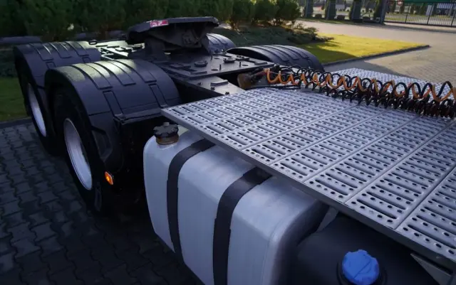 VOLVO FH 16 / 660 / 6x4 / DMC: 180.000 KG !! / RETARDER / EURO 6 / KLIMA POSTOJOWA / 