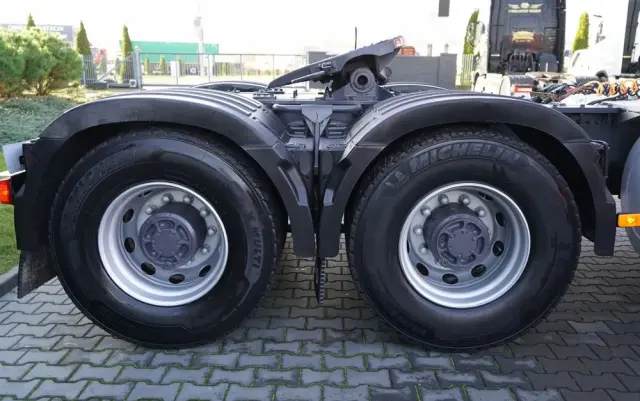 VOLVO FH 16 / 660 / 6x4 / DMC: 180.000 KG !! / RETARDER / EURO 6 / KLIMA POSTOJOWA / 