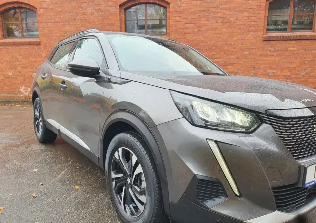 PEUGEOT 2008 PureTech 130 EAT8 Allure