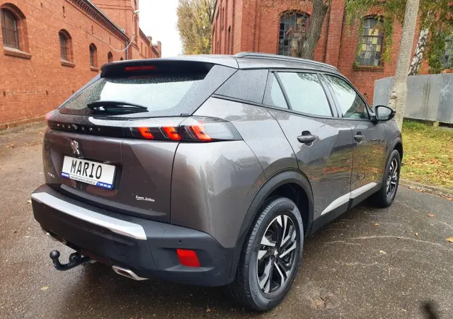 PEUGEOT 2008 PureTech 130 EAT8 Allure