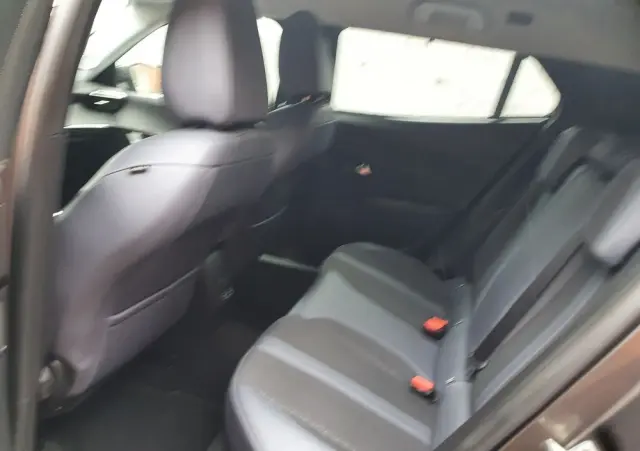 PEUGEOT 2008 PureTech 130 EAT8 Allure