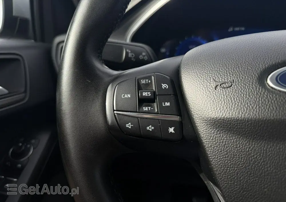 FORD Focus 1.0 EcoBoost Titanium Design