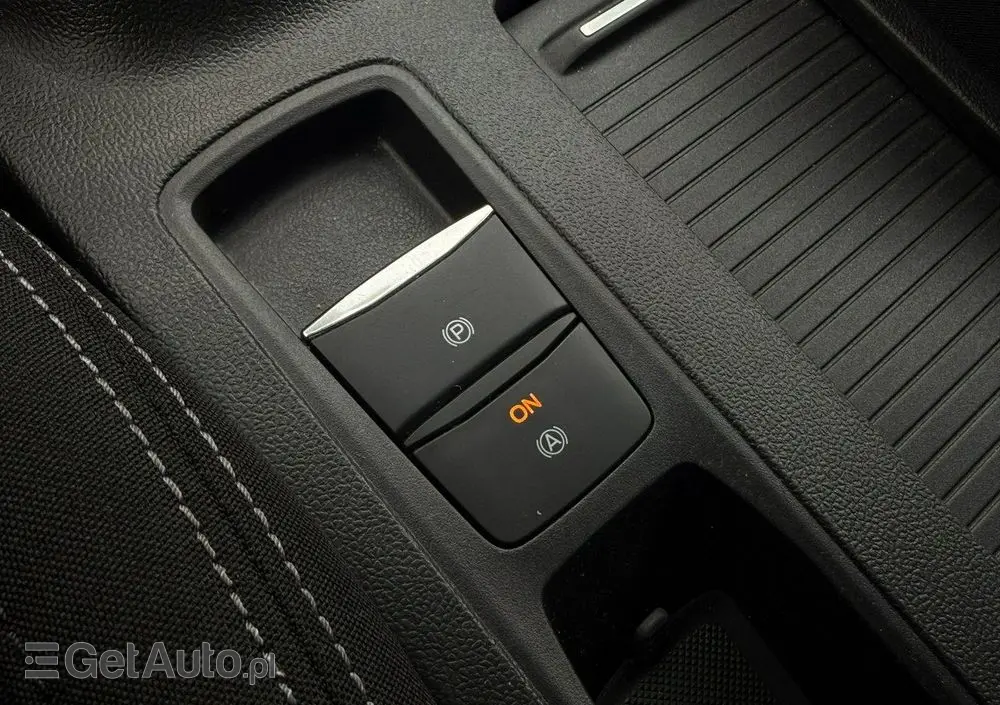 FORD Focus 1.0 EcoBoost Titanium Design