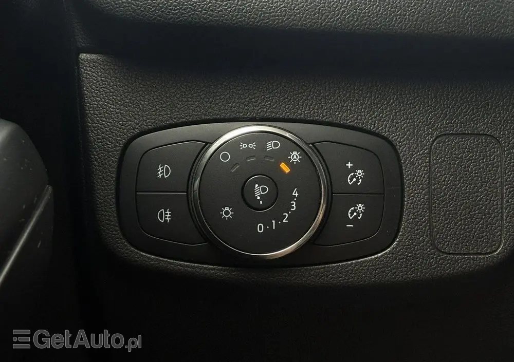 FORD Focus 1.0 EcoBoost Titanium Design
