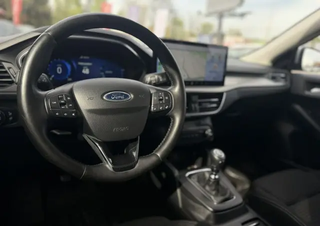 FORD Focus 1.0 EcoBoost Titanium Design