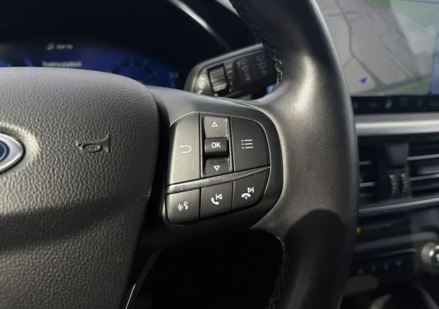 FORD Focus 1.0 EcoBoost Titanium Design