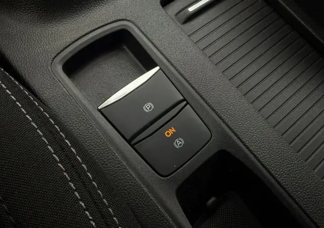 FORD Focus 1.0 EcoBoost Titanium Design