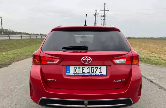 TOYOTA Auris 