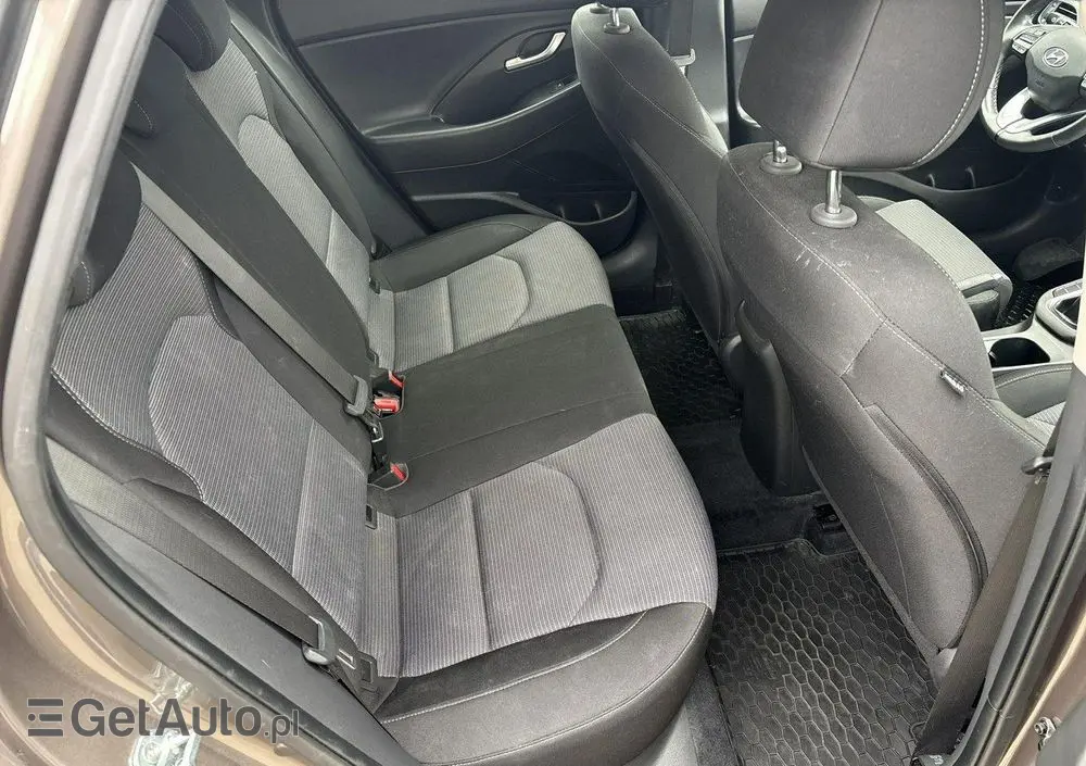 HYUNDAI I30 1.5 DPI Classic +