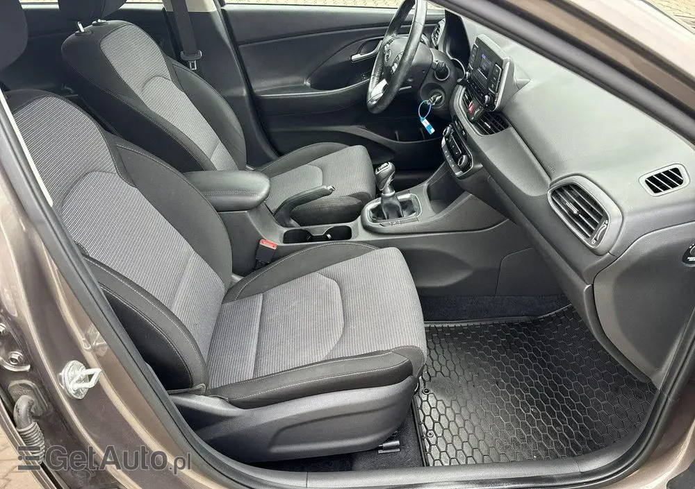 HYUNDAI I30 1.5 DPI Classic +