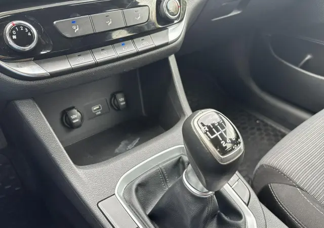 HYUNDAI I30 1.5 DPI Classic +