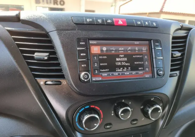 IVECO Daily 70C18 V H 