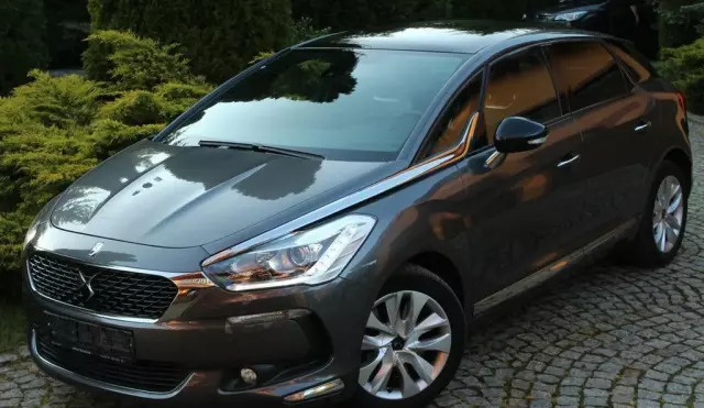 CITROEN DS5 