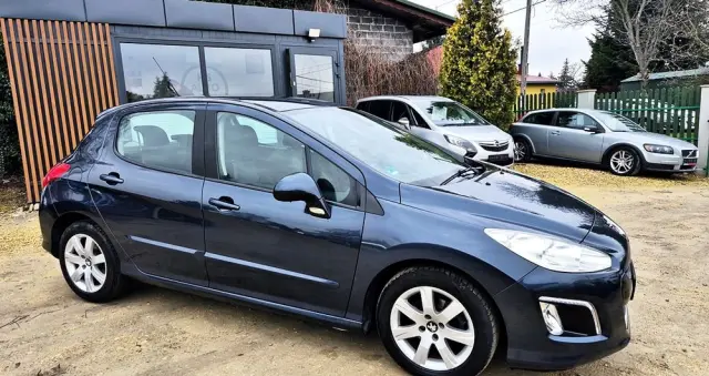 PEUGEOT 308 1.6 Premium Plus