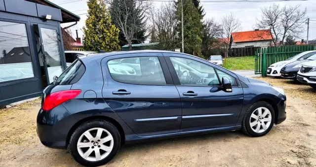 PEUGEOT 308 1.6 Premium Plus