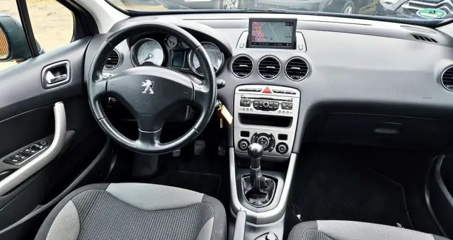 PEUGEOT 308 1.6 Premium Plus