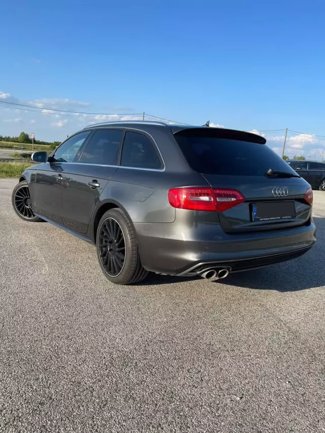 AUDI A4 Avant