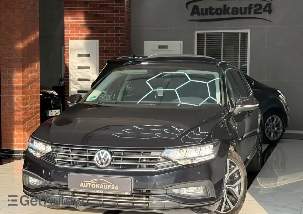 VOLKSWAGEN Passat Variant 1.5 TSI OPF DSG