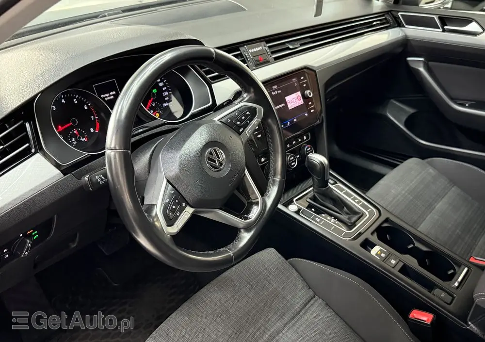 VOLKSWAGEN Passat Variant 1.5 TSI OPF DSG
