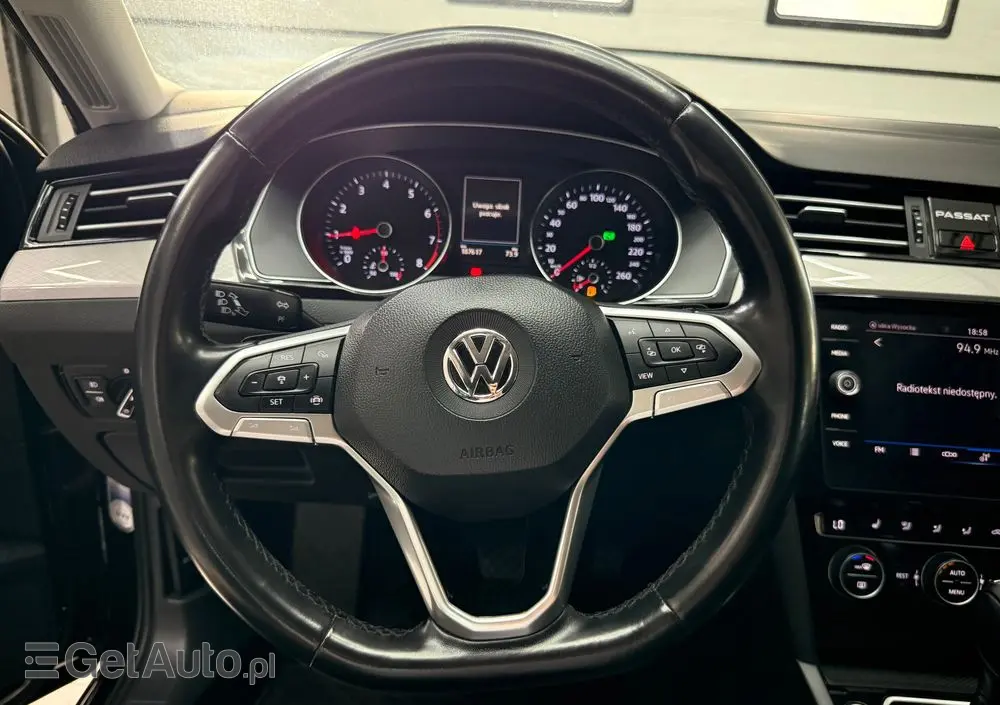 VOLKSWAGEN Passat Variant 1.5 TSI OPF DSG