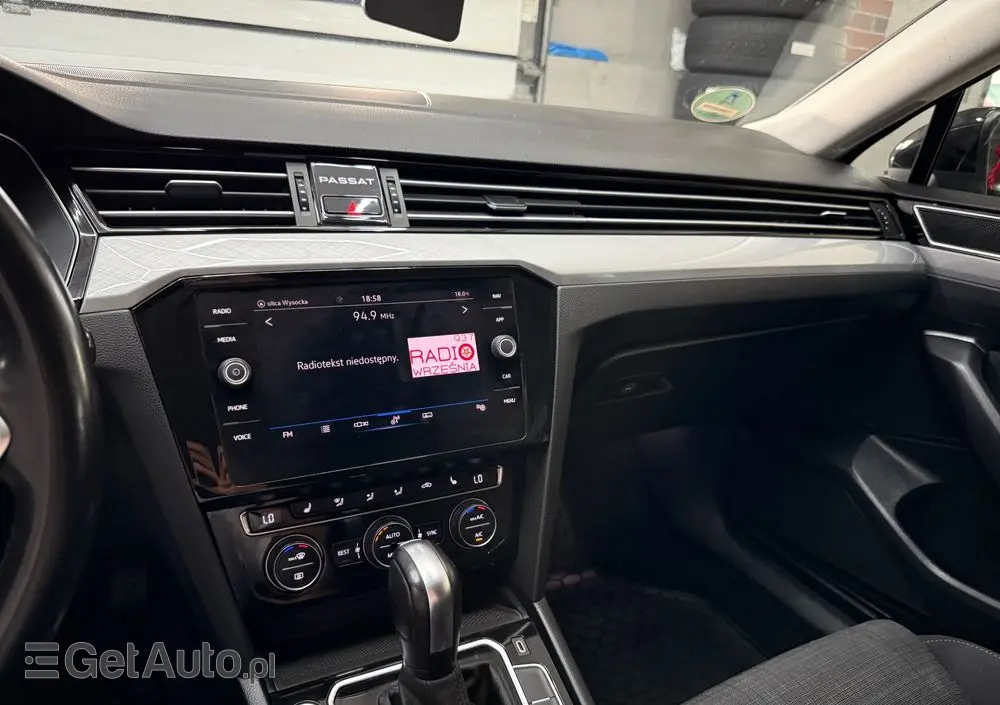 VOLKSWAGEN Passat Variant 1.5 TSI OPF DSG