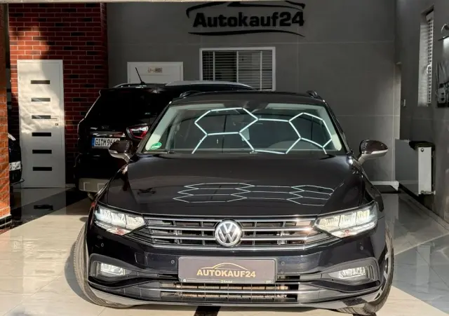 VOLKSWAGEN Passat Variant 1.5 TSI OPF DSG