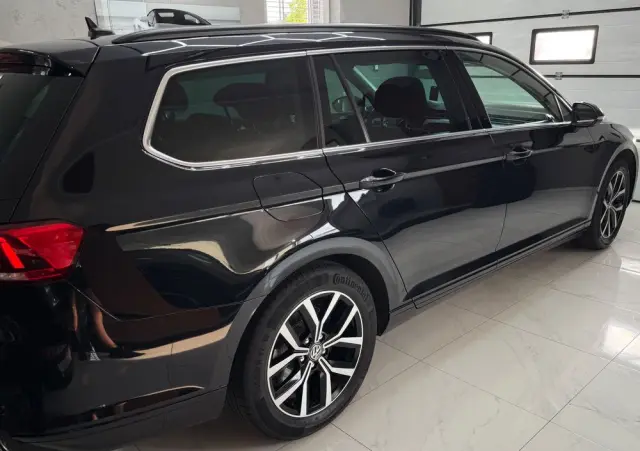 VOLKSWAGEN Passat Variant 1.5 TSI OPF DSG