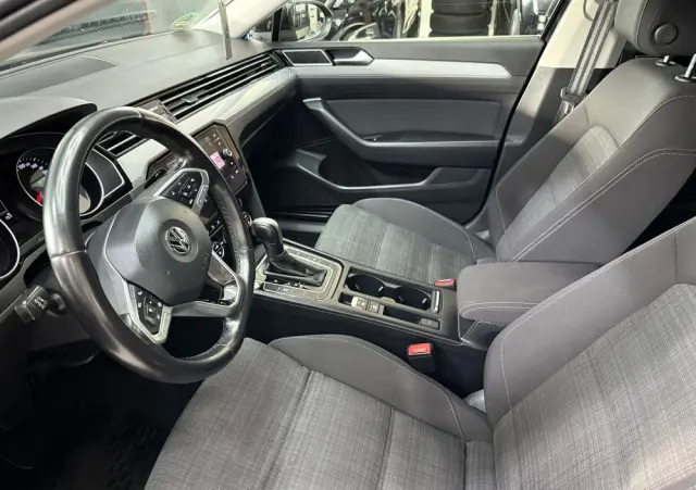 VOLKSWAGEN Passat Variant 1.5 TSI OPF DSG