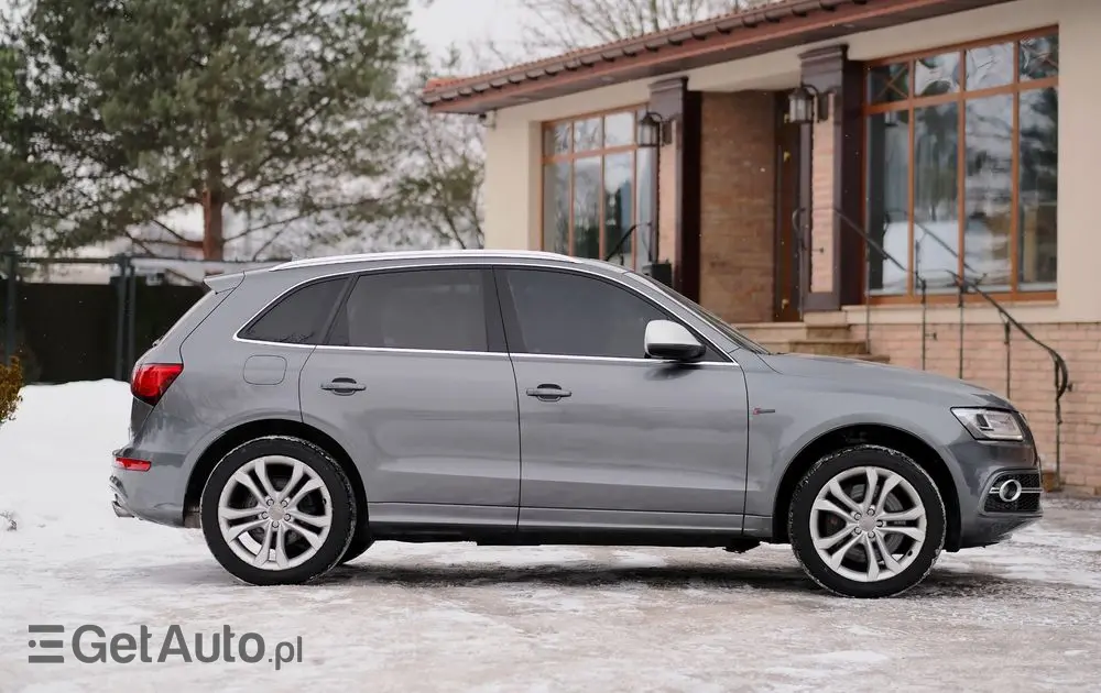 AUDI SQ5 