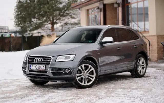 AUDI SQ5 
