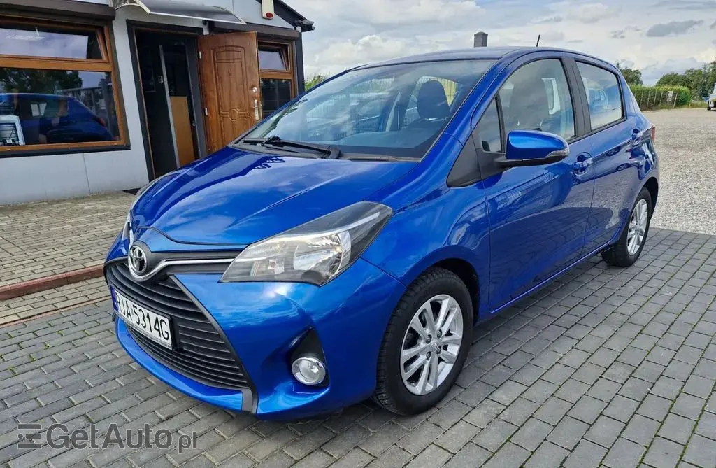 TOYOTA Yaris 