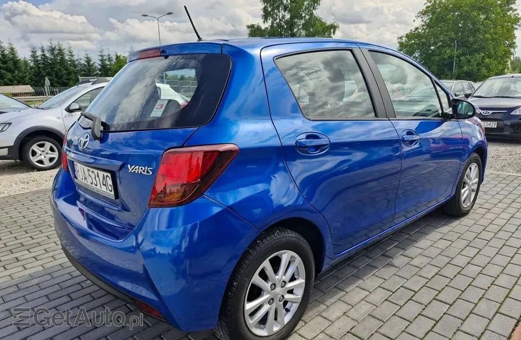 TOYOTA Yaris 