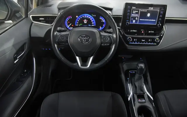 TOYOTA Corolla 2.0 Comfort