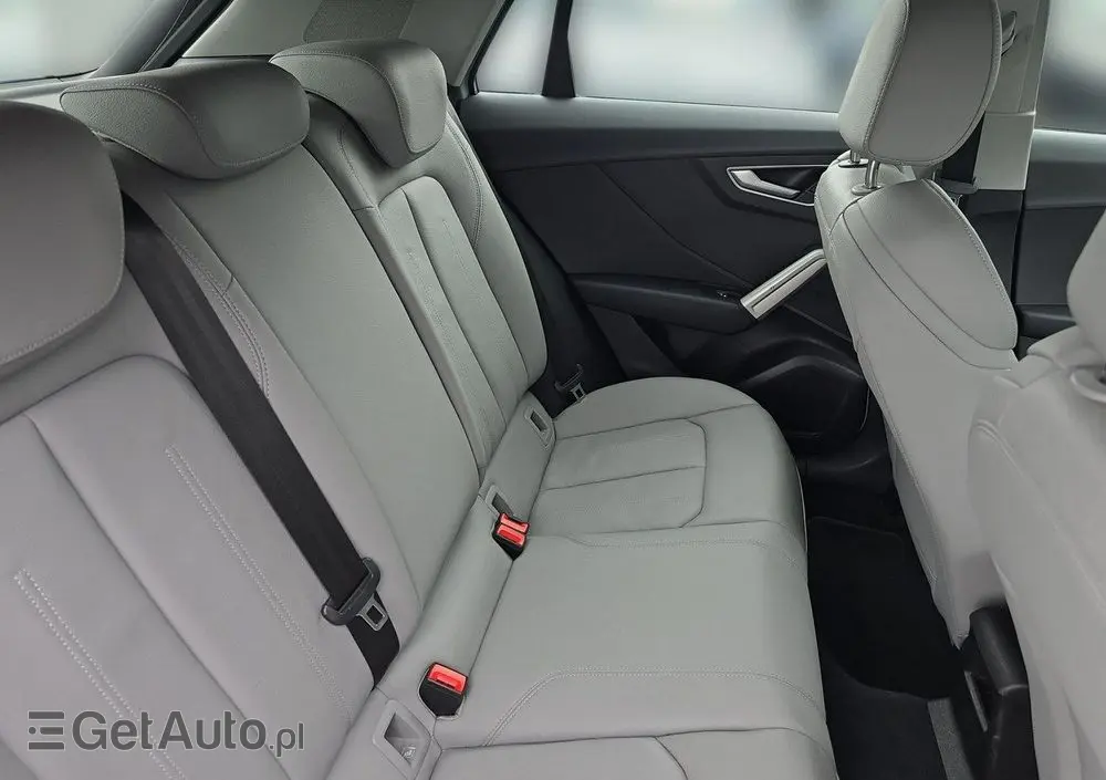 AUDI Q2 35 TFSI Advanced S tronic