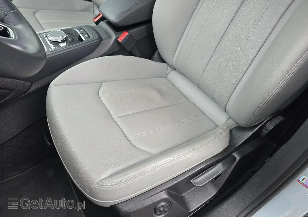 AUDI Q2 35 TFSI Advanced S tronic